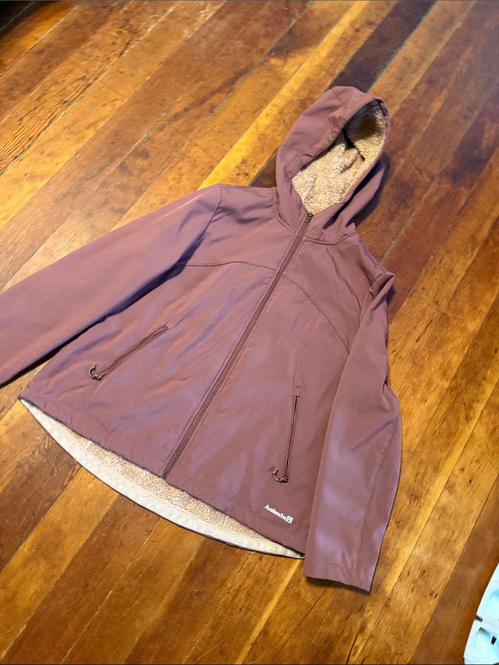 Women’s Avalanche Hooded Jacket  in Mauve